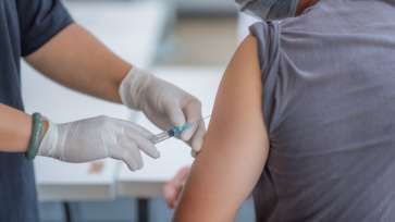 Dr. Valeriu Gheorghiță: Imunitatea căpătată în urma vaccinului va dura mai mult de un an