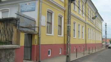 Motivul pentru care o fostă directoare a unui liceu din Sebeș a fost condamnată la închisoare cu suspendare. Ce s-a întâmplat