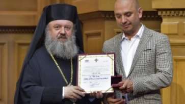 Premieră în actualul ciclu electoral: Primul edil USR din București premiat de Patriarhia Română