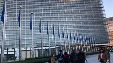 SURSE Tranșa a doua din PNRR în valoare de 3 miliarde de euro, blocată la Bruxelles/ Europarlamentarul Dragoș Pîslaru: Guvernul vrea să scape de reformele PNRR. Solicit publicarea scrisorilor schimbate ...