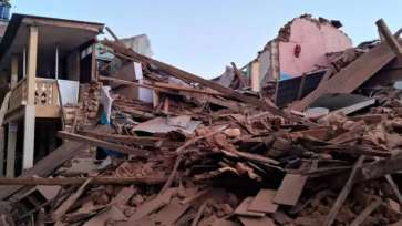 Cutremurul din Nepal a ucis cel putin 128 de persoane, iar bilantul ar putea creste
