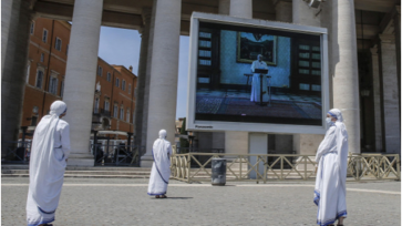 Nem volt üres a Szent Péter tér a pápa vasárnapi beszéde alatt