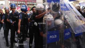 Turcia: Autorităţile ordonă arestarea a 223 de membri ai personalului militar suspectaţi de legături cu reţeaua lui Gulen